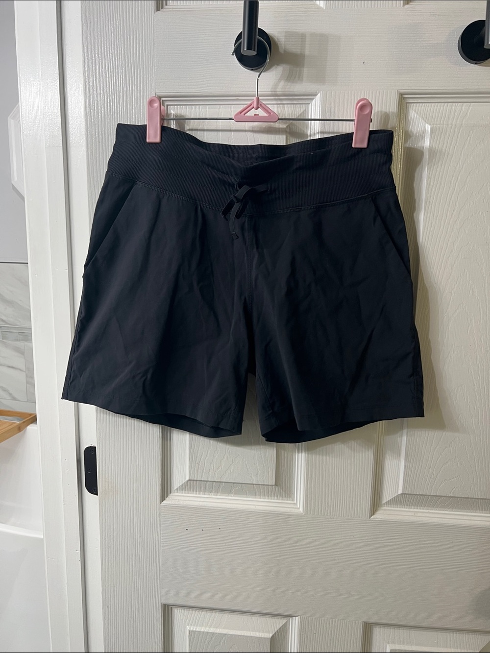 Tuff Athletics Black Athletic Shorts Women’s Medium Drawstring Stretch